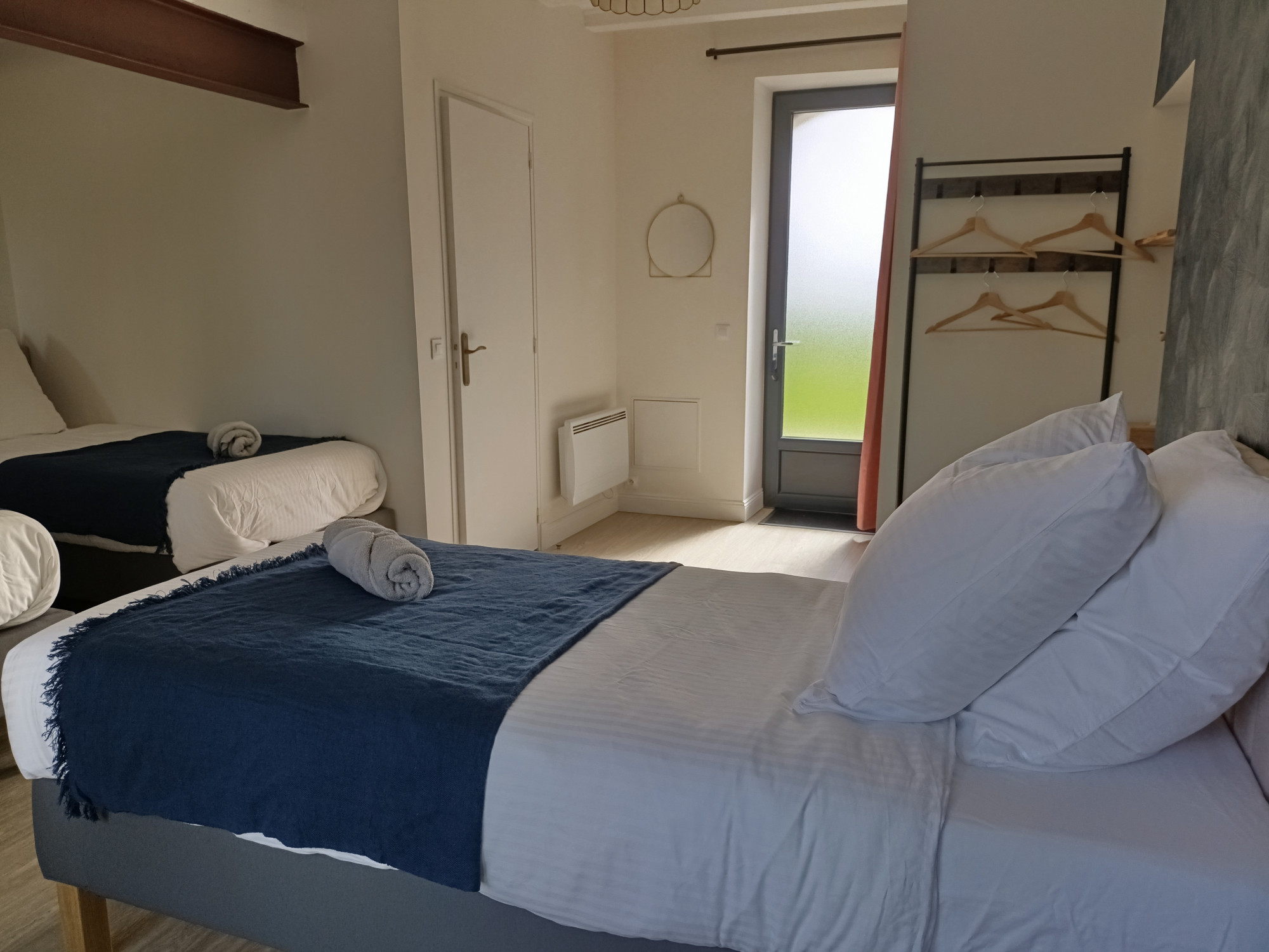 La chambre Louise - Terrasse côté champ La chambre Louise - Terrasse côté champ